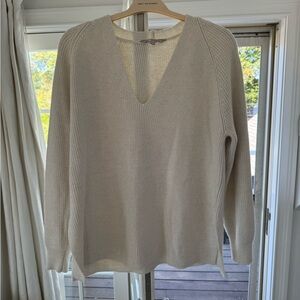 Athleta Women’s wool sweater in bone/ivory. Excellent condition. Size M.